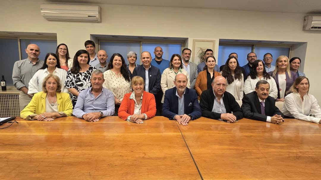 El Clúster Olivícola de Mendoza se reunió en la Bolsa de Comercio para impulsar un plan estratégico